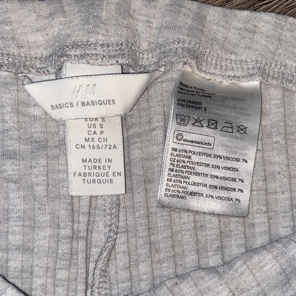 H&M Light Grey Ribbed Lounge Pants - Picture 2 of 2